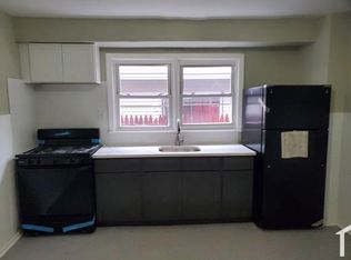 79 4th St, Newark, NJ 07107