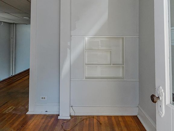 4th image of 34 Hampton Street