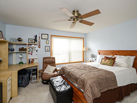 3rd image of 1953 Bluestem Ln