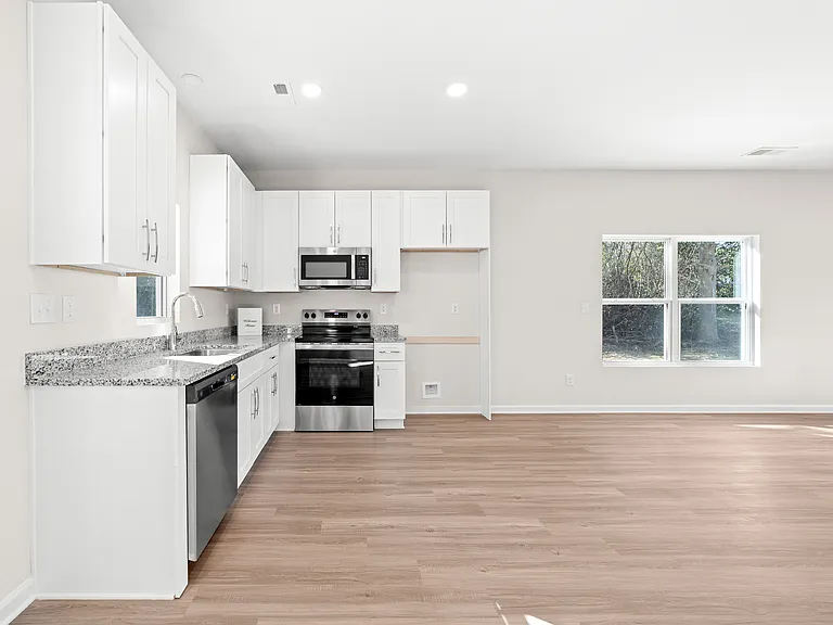 1132 N 14th St — Photo 11