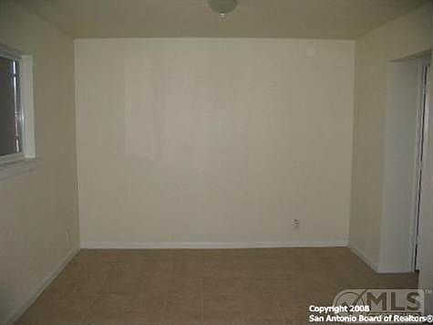 5th image of 124 Garner St