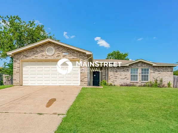 1208 Mirike Dr, Fort Worth, TX 76108