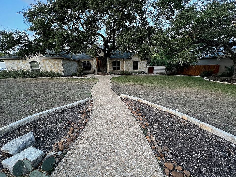 1st image of 30811 Keeneland Dr