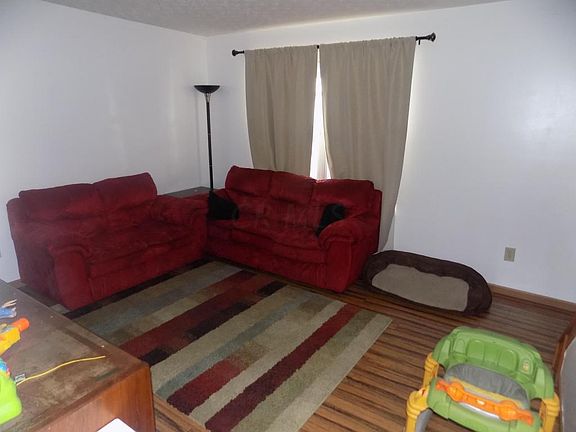3rd image of 2591 Delamaine Dr