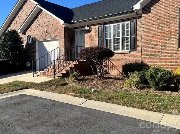 570 Queen Brogan Ct #77, Gastonia, NC 28054