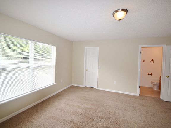 5th image of 1556 Deerfield Ave