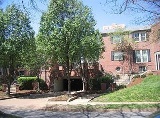 817 Westwood Dr APT 1E, Saint Louis, MO 63105