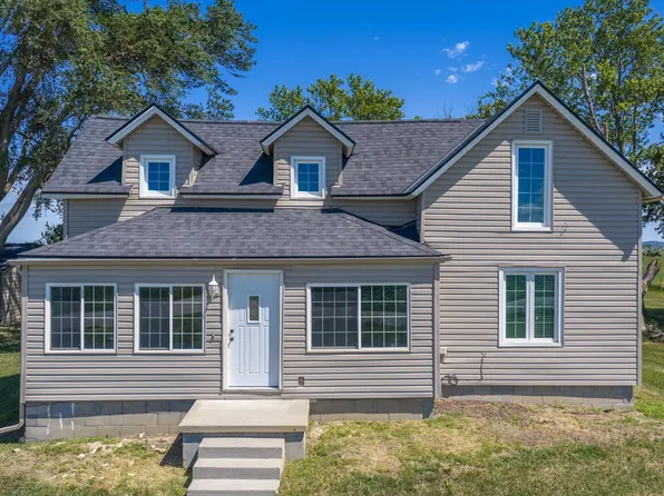 1315 212th St, Mondamin, IA 51557