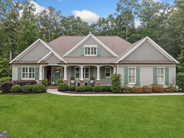 208 Wilshire Ter, White, GA 30184