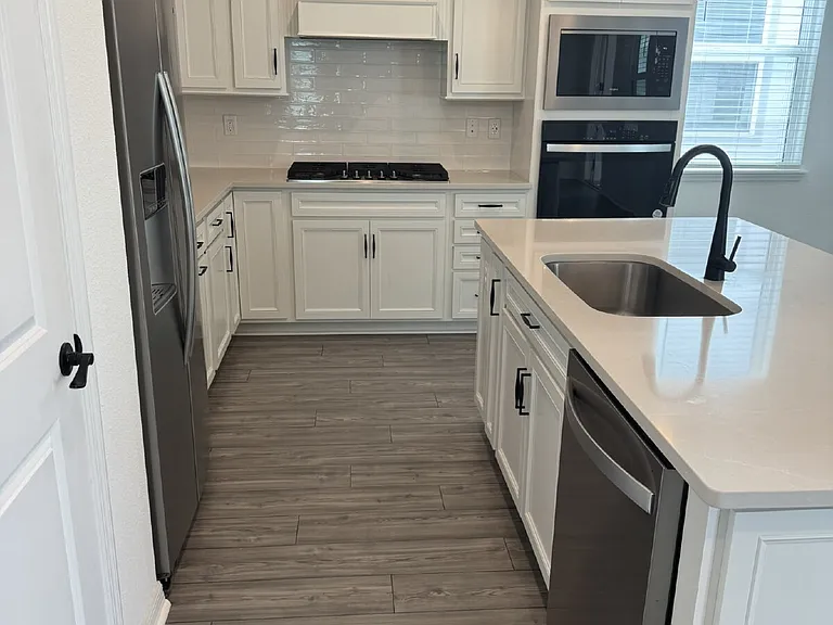 236 Hawthorn Park Cir — Photo 17