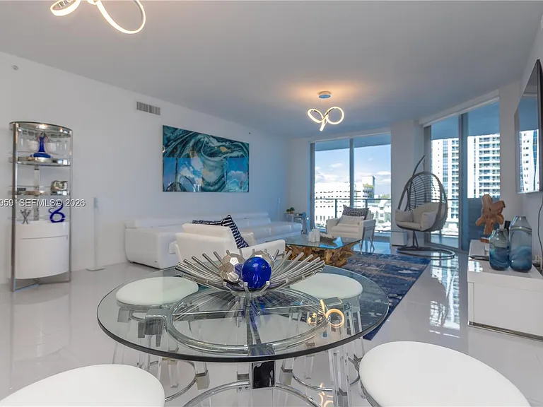 17111 Biscayne Blvd #505 — Photo 29