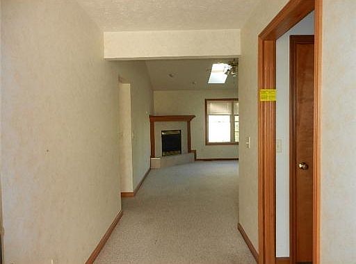 2nd image of 2851 Huntington Dr