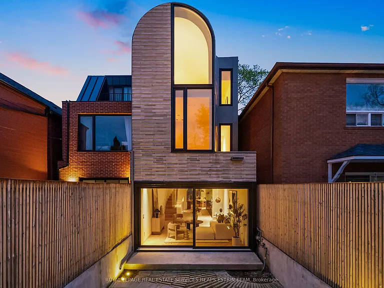 44 Foxley St — Photo 30