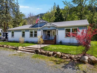 4829 Jumpoff Joe Creek Rd, Grants Pass, OR, 97526