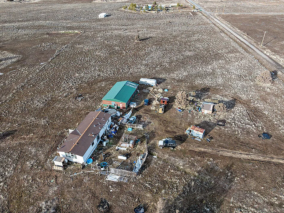 23326 Forbes Rd photo 1