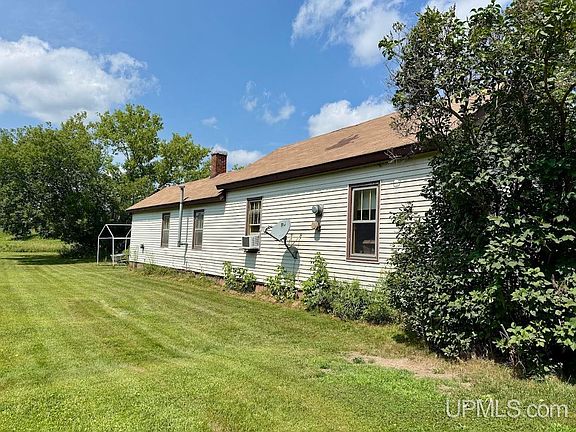 5th image of N16531 Park Ave