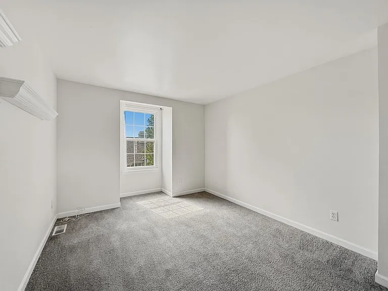 2892 W Long Cir #B — Photo 21