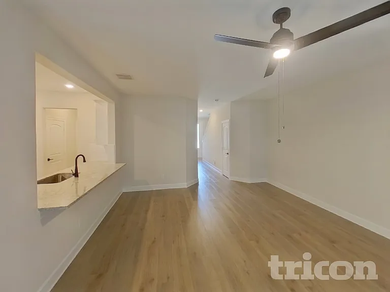 1209 Bullock Dr — Photo 3