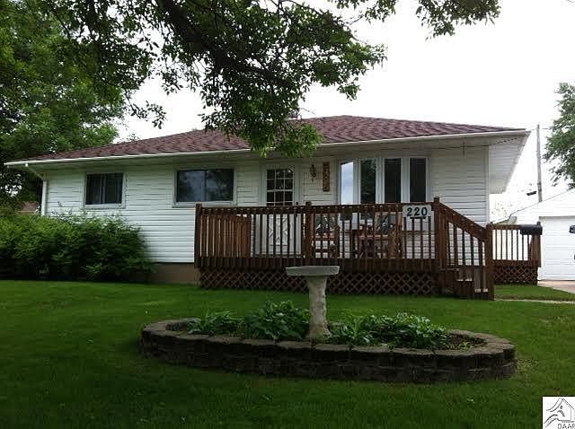 1st image of 220 Dorchester Dr