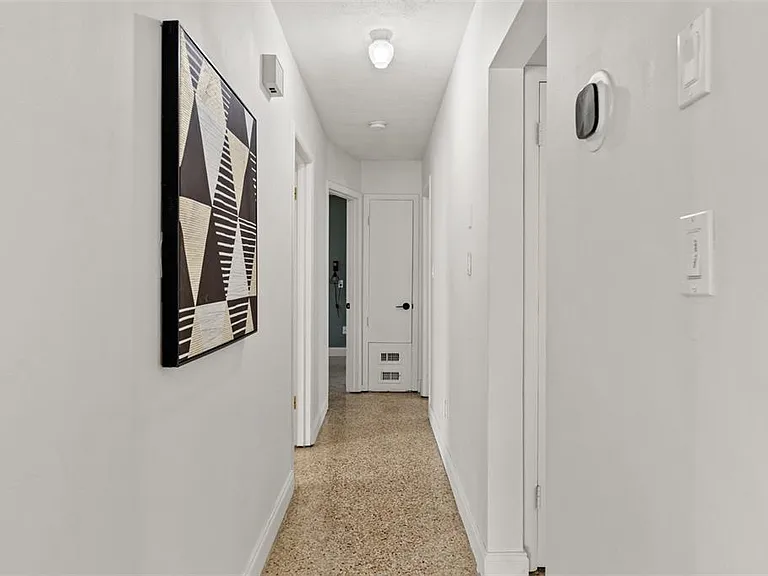 314.5 W Alva St — Photo 13