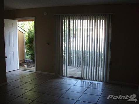 3rd image of 1858 Windsor Dr #1858