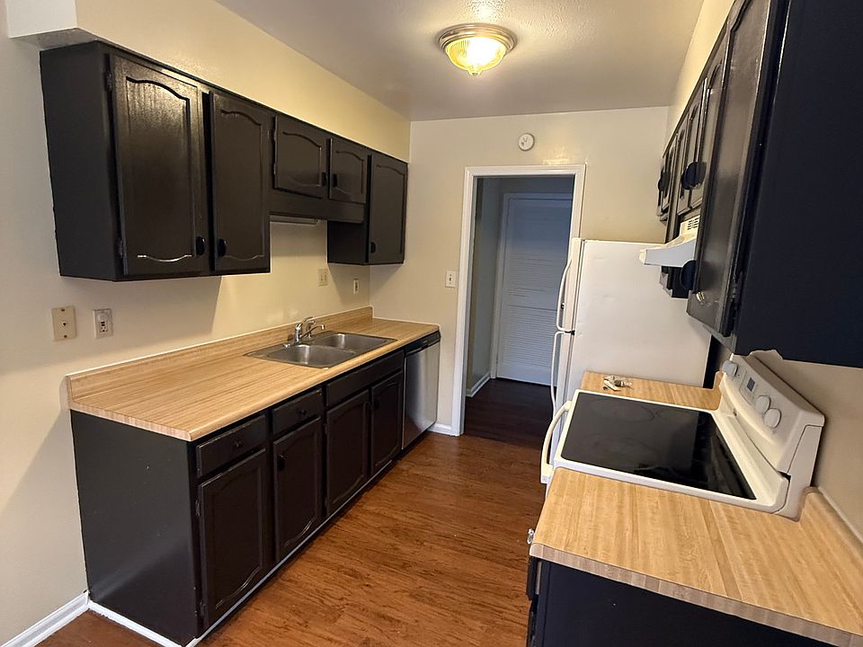 1st image of 5008 Lindenwood Dr W