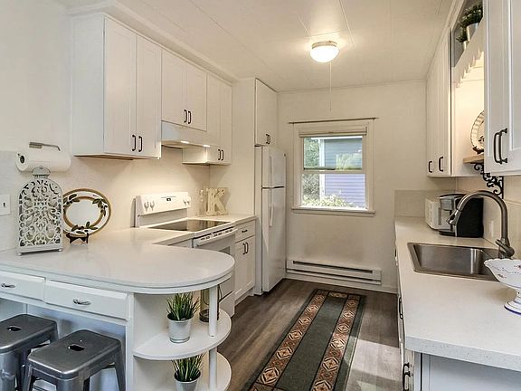 4th image of 9717 Vernhardson Pl