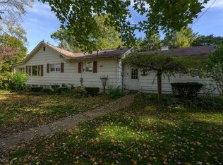 155 Spruce Dr NW, North Canton, OH 44720