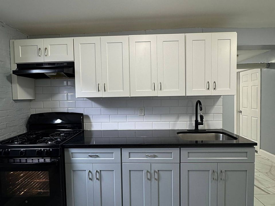 1st image of 408 Summer Ave #B2