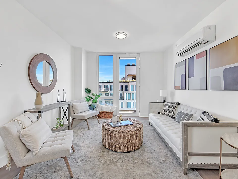 288 4th Ave #1240