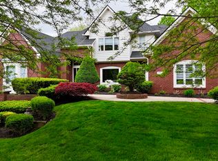 2838 Silverwood Ln, Greenwood, IN 46143