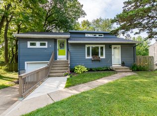 2461 1st Ave SW, Cedar Rapids, IA 52404