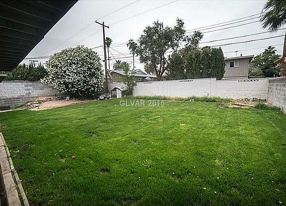4th image of 1629 E Saint Louis Ave
