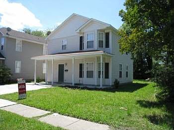 2nd image of 2217 Reservoir Ave
