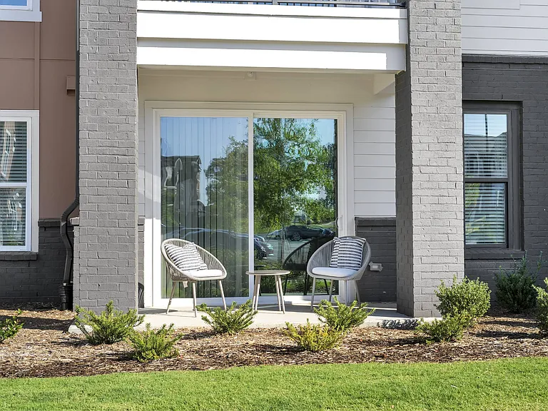 Adams Hill Apartments — Photo 17