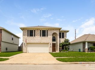 8111 Sugar Cane Dr, Baytown, TX 77523