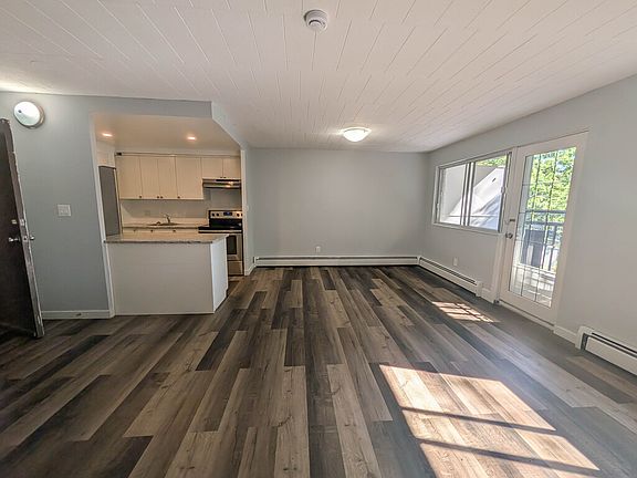 4th image of 2B Arlington Ave #309