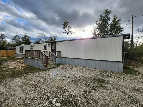 13710 Capri Ave, Fountain, FL 32438