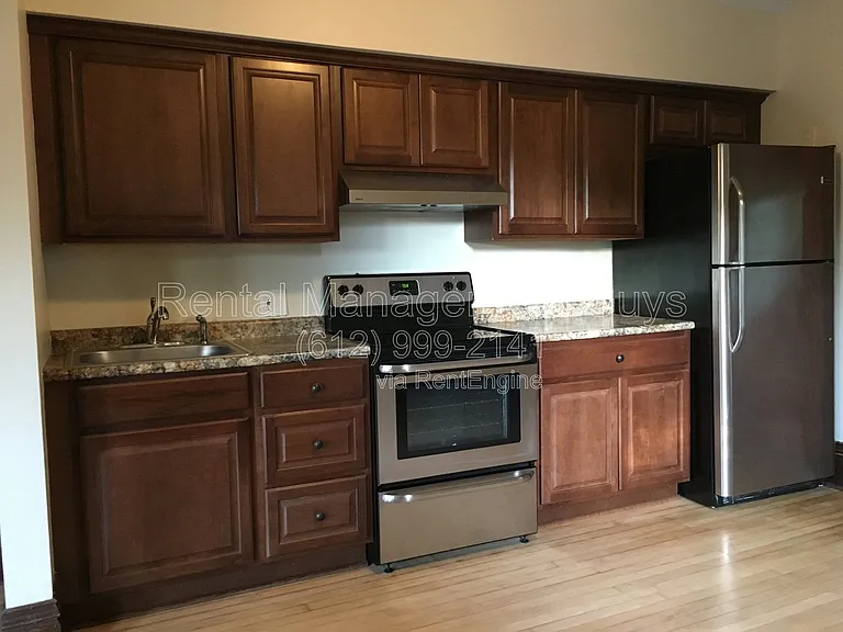 2715 Pillsbury Ave #2 — Photo 3