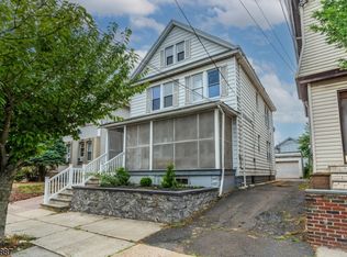 946 Emma St, Elizabeth, NJ 07201