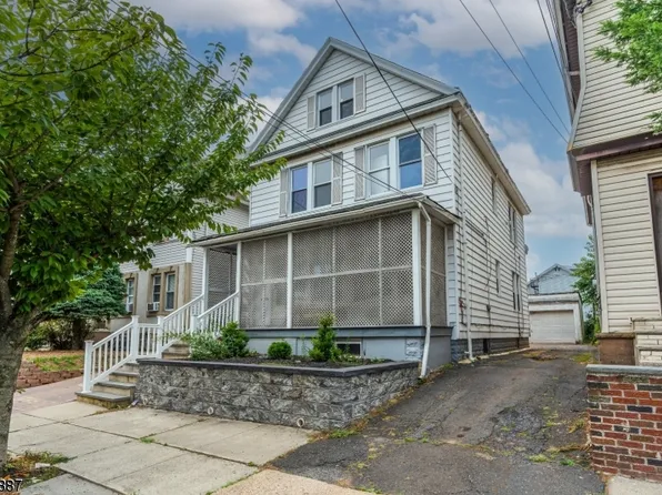 946 Emma Street, Elizabeth, NJ 07201