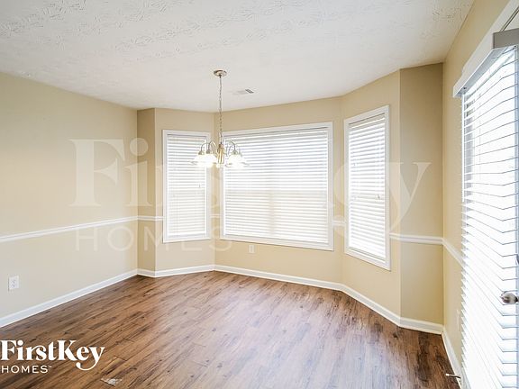 5th image of 2506 Daisy Ln