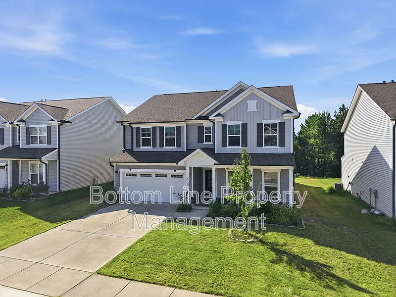 4 bed, 3.0 bath, 3321 sqft, $2,645 — Photo 3