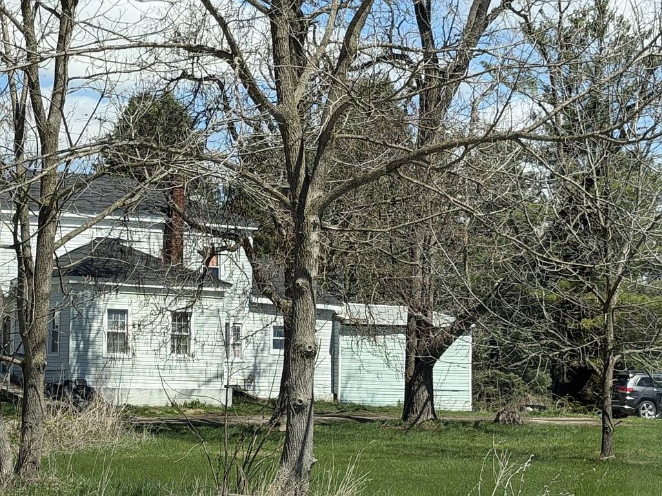 1st image of 894 Holmes Rd