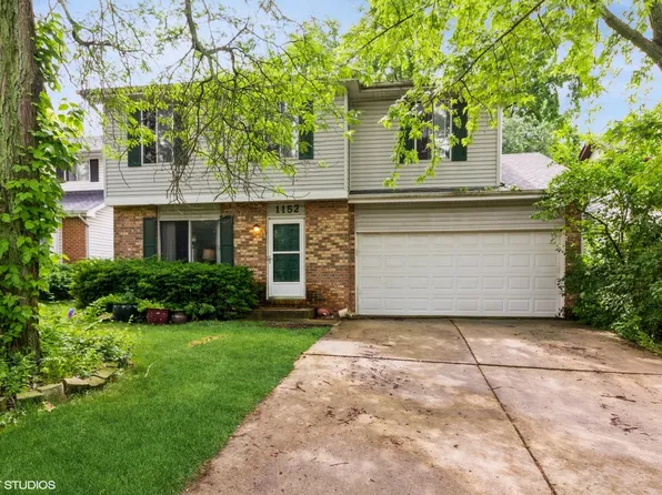 1152 Greensfield Dr, Naperville, IL 60563