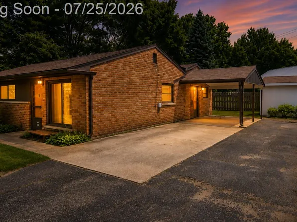 5783 Cambrook Ln, Waterford, MI 48329
