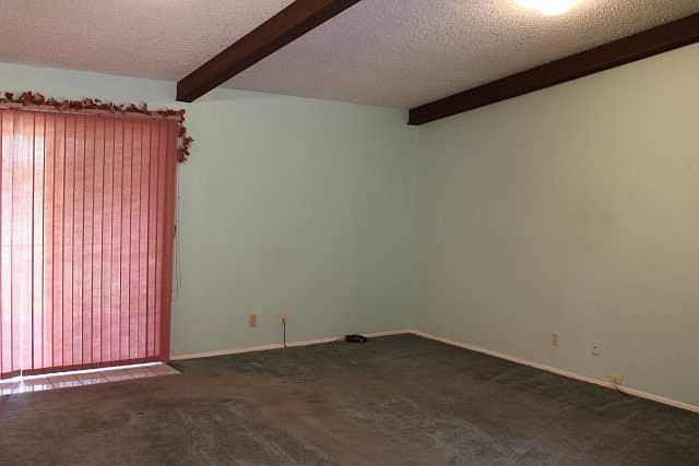 2nd image of 1405 W Catherine Cir
