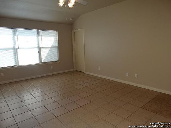 5th image of 4106 Sunrise Cove Dr