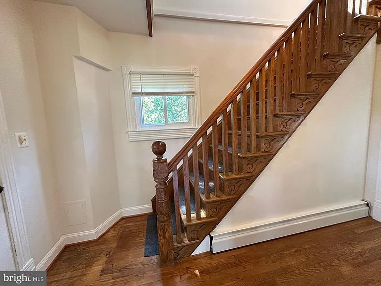 6501 Glenbard Ct — Photo 11