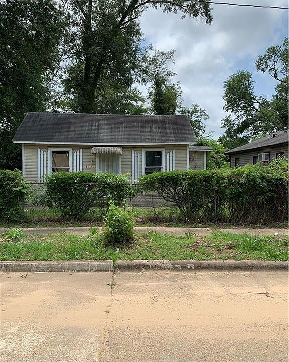 2nd image of 3405 Judson St